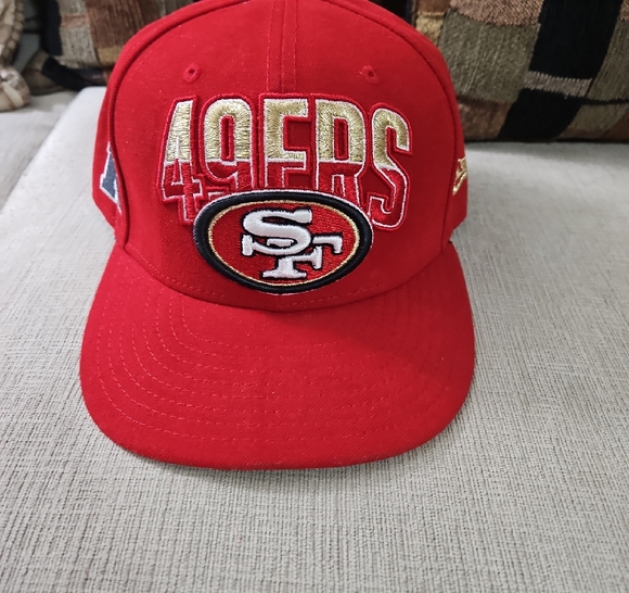 San Francisco 49ers Red Cap - Picture 1 of 7